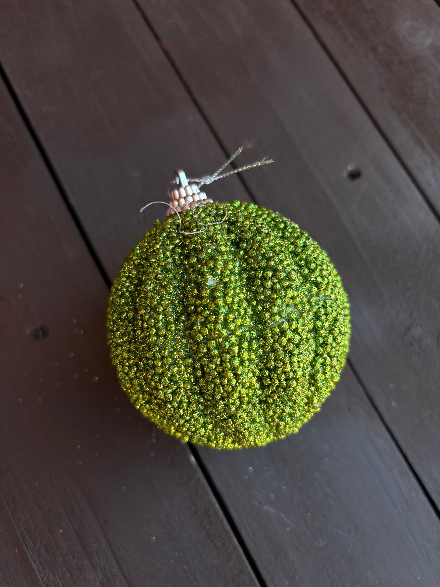 8cm BEADED BAUBLE GREEN