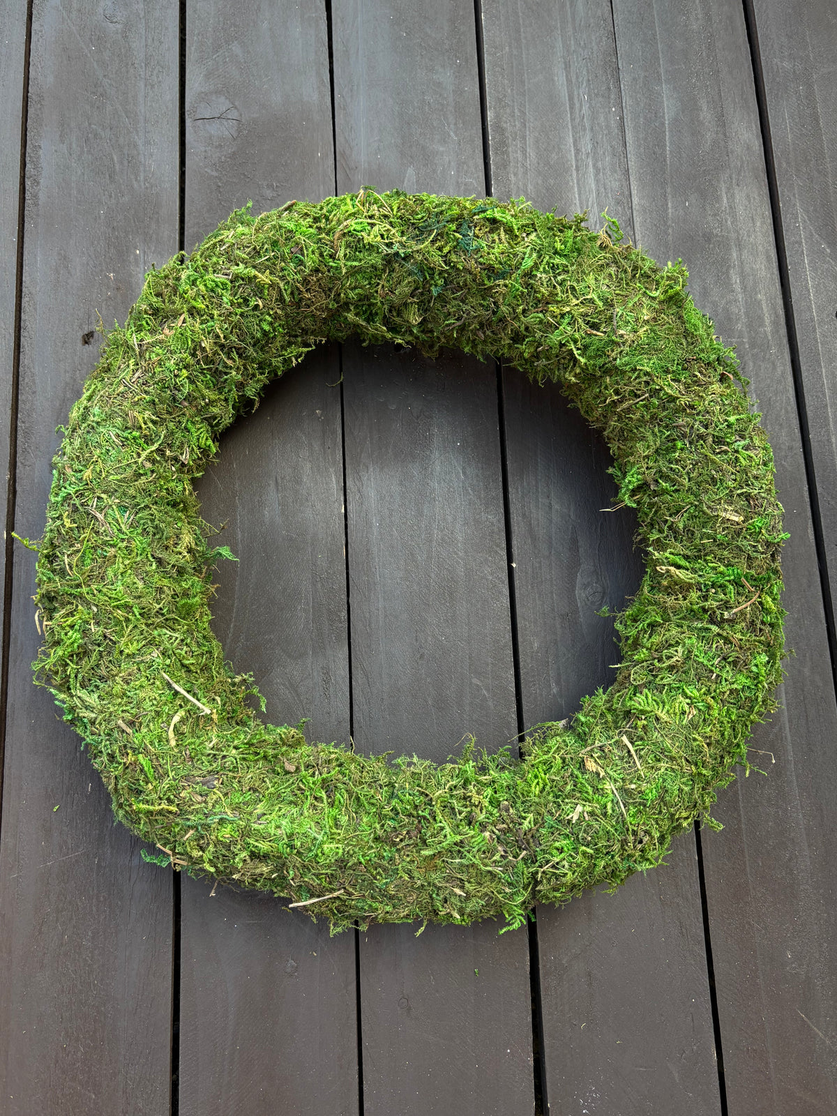 30cm (12") GREEN MOSS WREATH RING