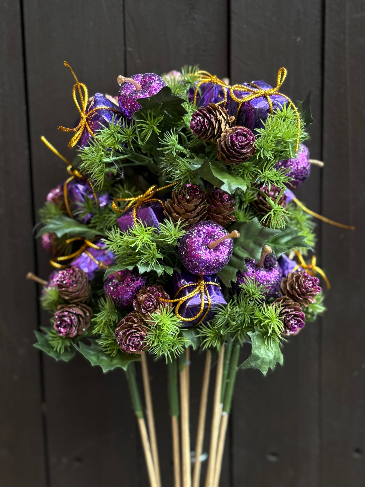 PARCEL CONE & GLITTER APPLE PICK BUNDLE ON 50cm WOODEN STICK PURPLE x 10pcs