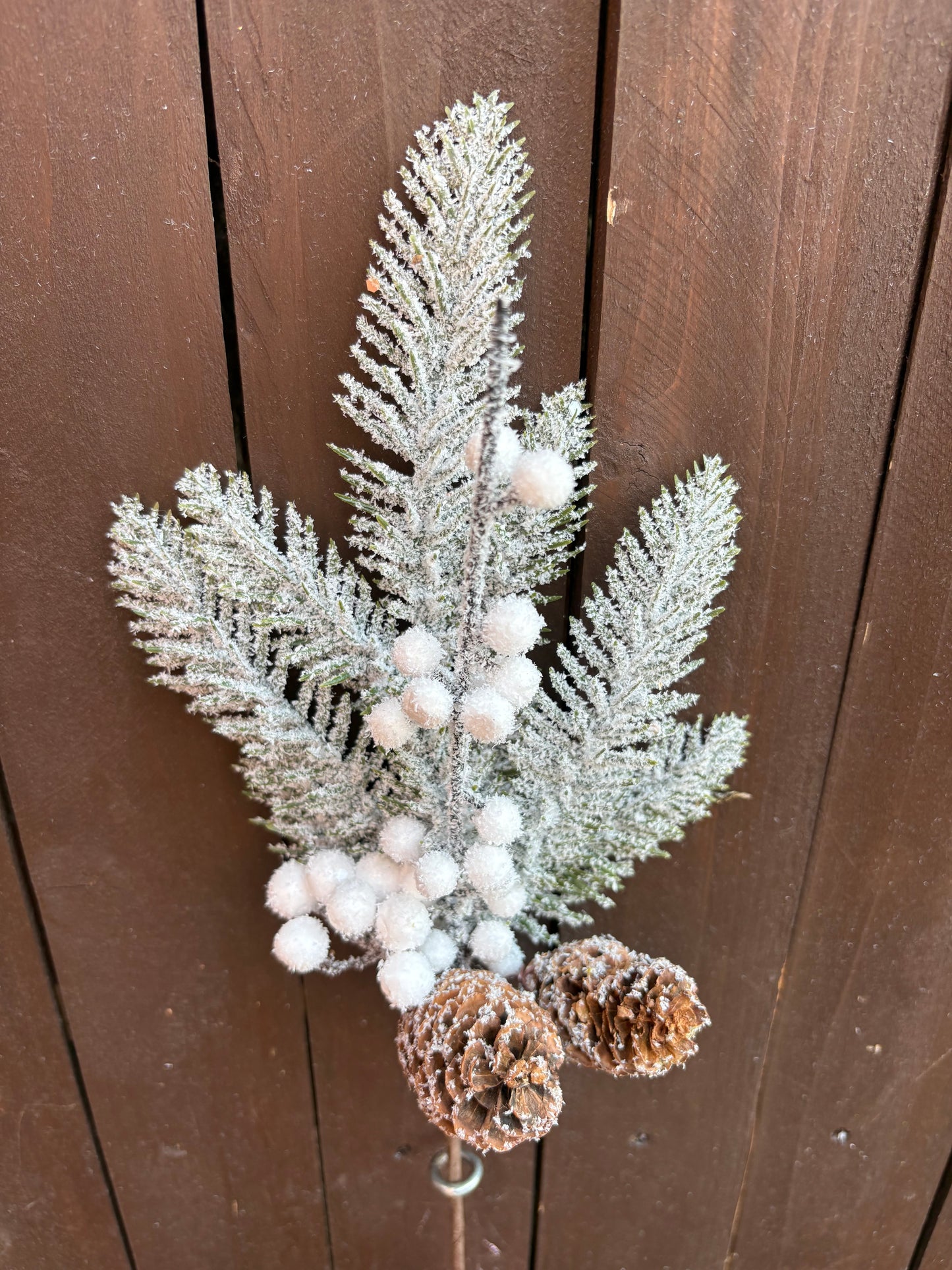 43CM MIXED SNOWY CONE & BERRY FOLIAGE SPRAY