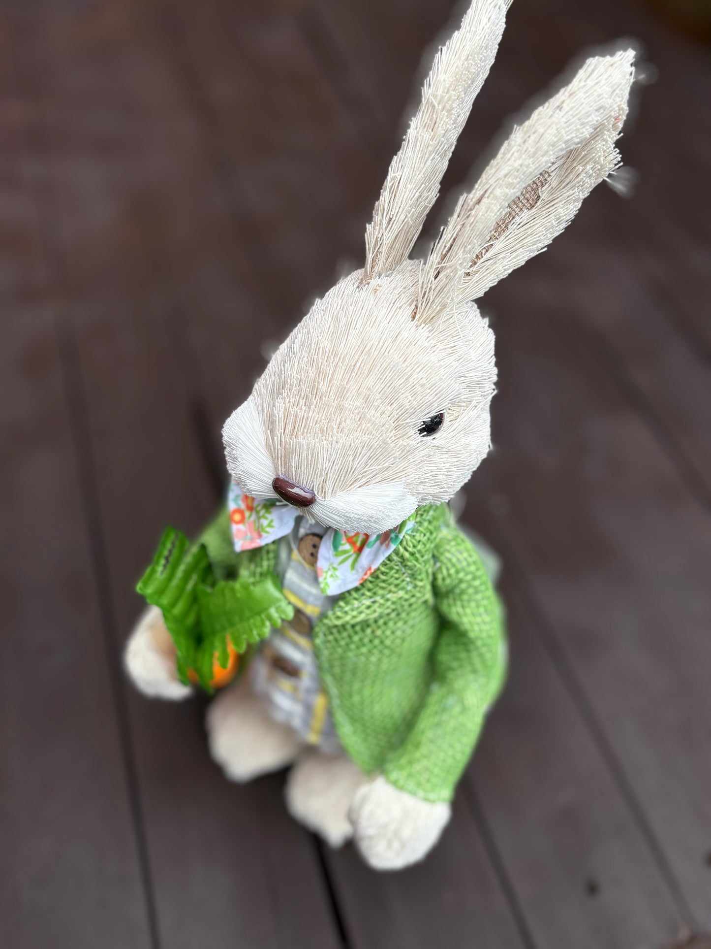 34CM CLASSIC MR STRAW BUNNY