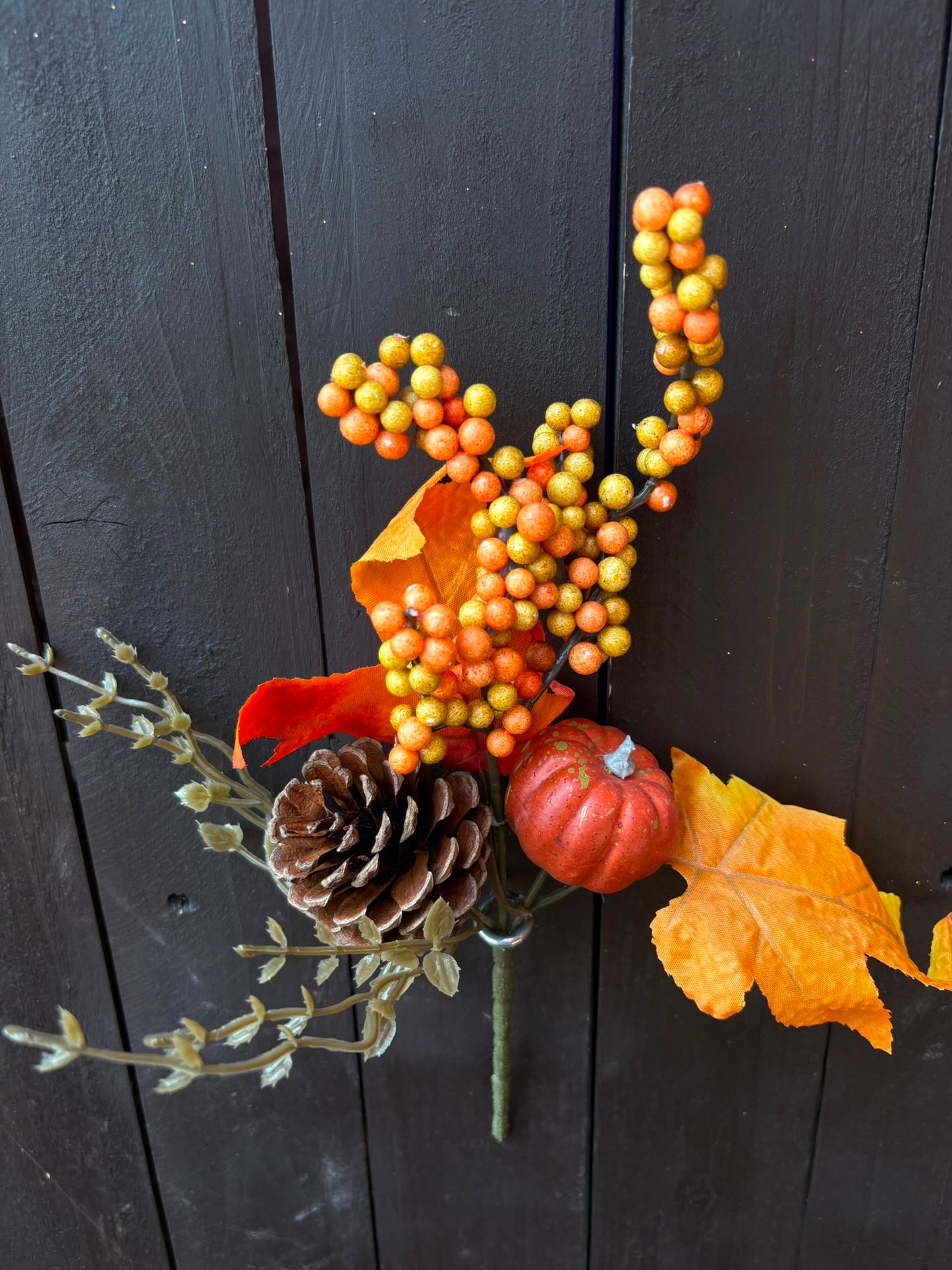 MINI PUMPKIN LEAF CLUSTER BERRY PICK DARK ORANGE