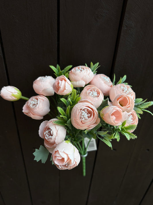28cm BABY RANUNCULUS BUSH PEACH