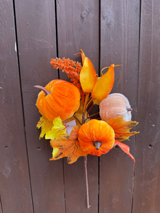 30CM AUTUMN MIX PUMPKIN ASTILBE FOLIAGE PICK