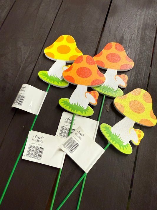 PK4 PASTEL WOODEN MUSHROOM PICKS