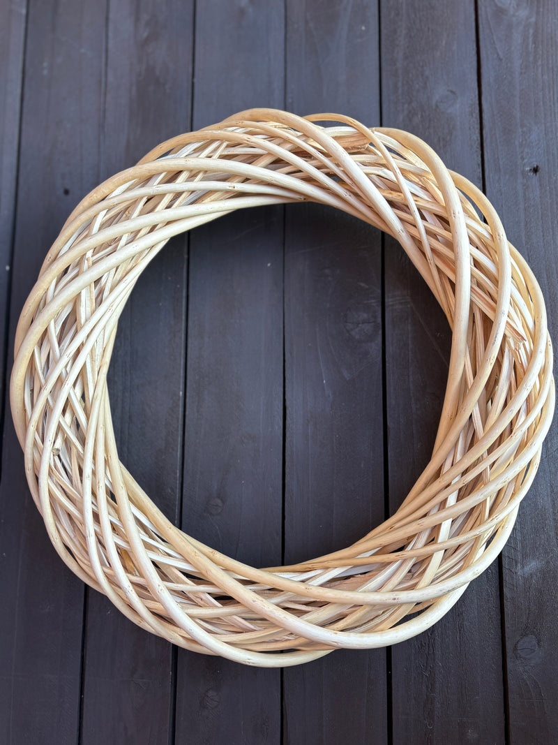 38-40cm WICKER WREATH BASE NATURAL