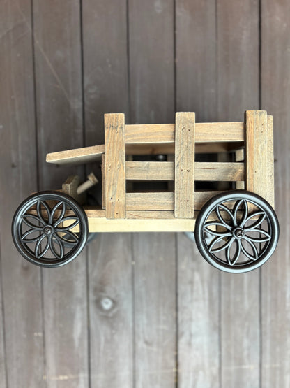 32cm WOODEN FLOWER TRUCK PLANTER