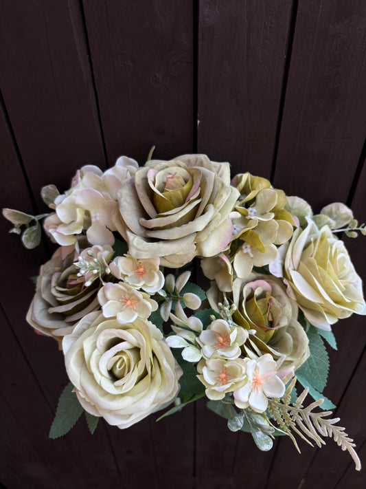 44cm CRUNCH ROSE HYDRANGEA & DASIY BUSH SAGE GREEN