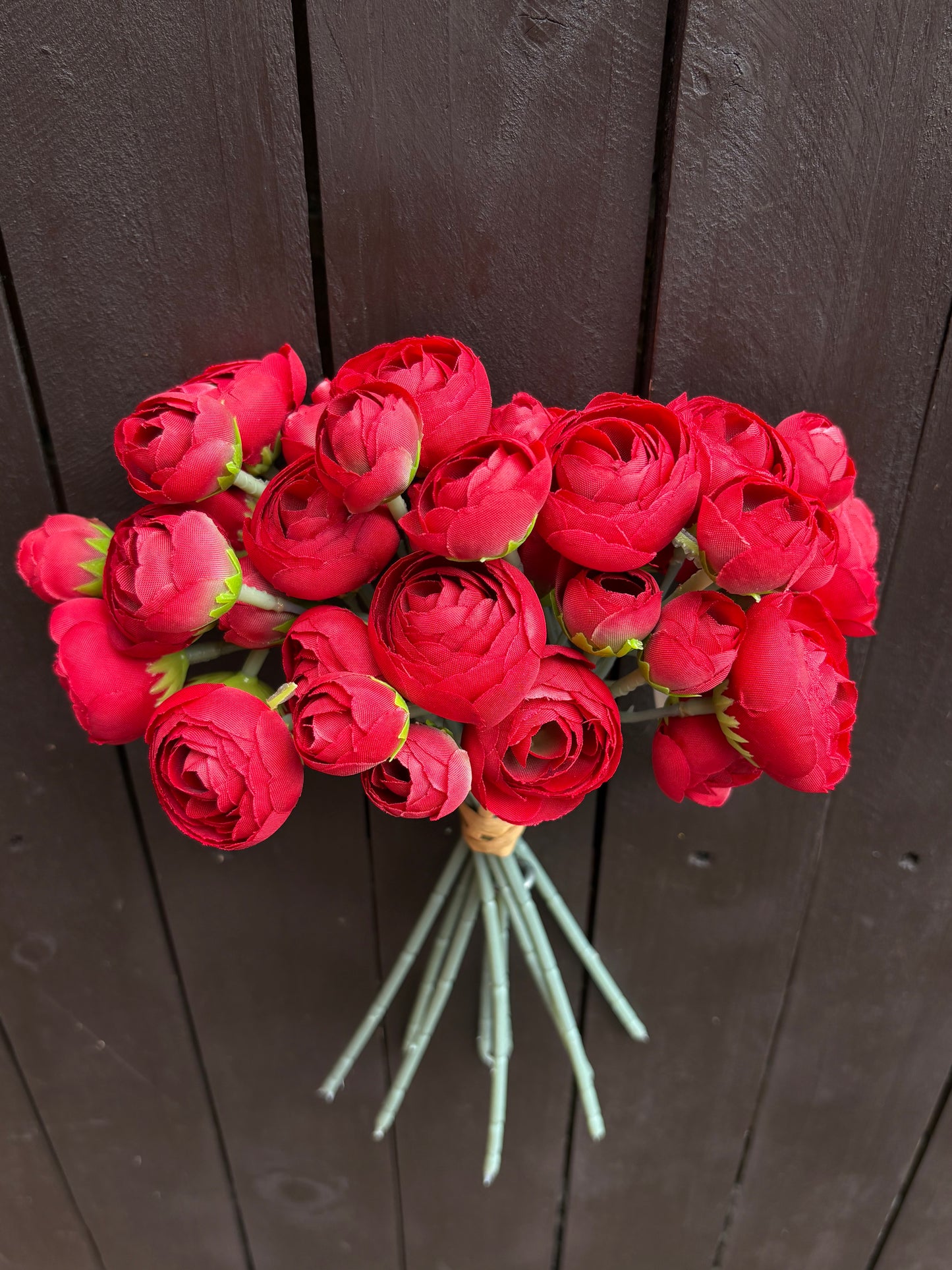 30cm MIXED SIZE RANUNCULUS DARK RED
