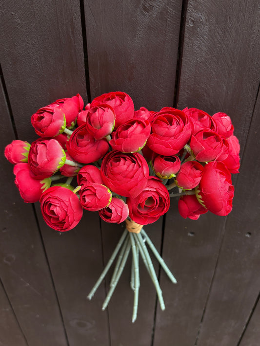 30cm MIXED SIZE RANUNCULUS DARK RED