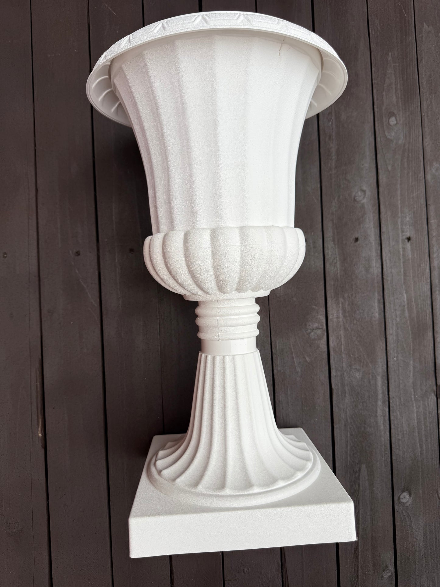 41cm PLASTIC TALL URN PLANTER - 3 SECTIONS