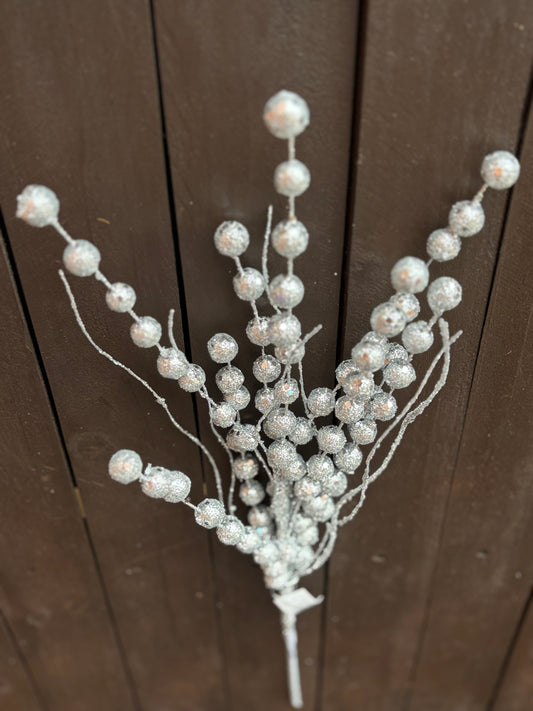 46cm GLITTERED BERRY & GRASS SPRAY SILVER