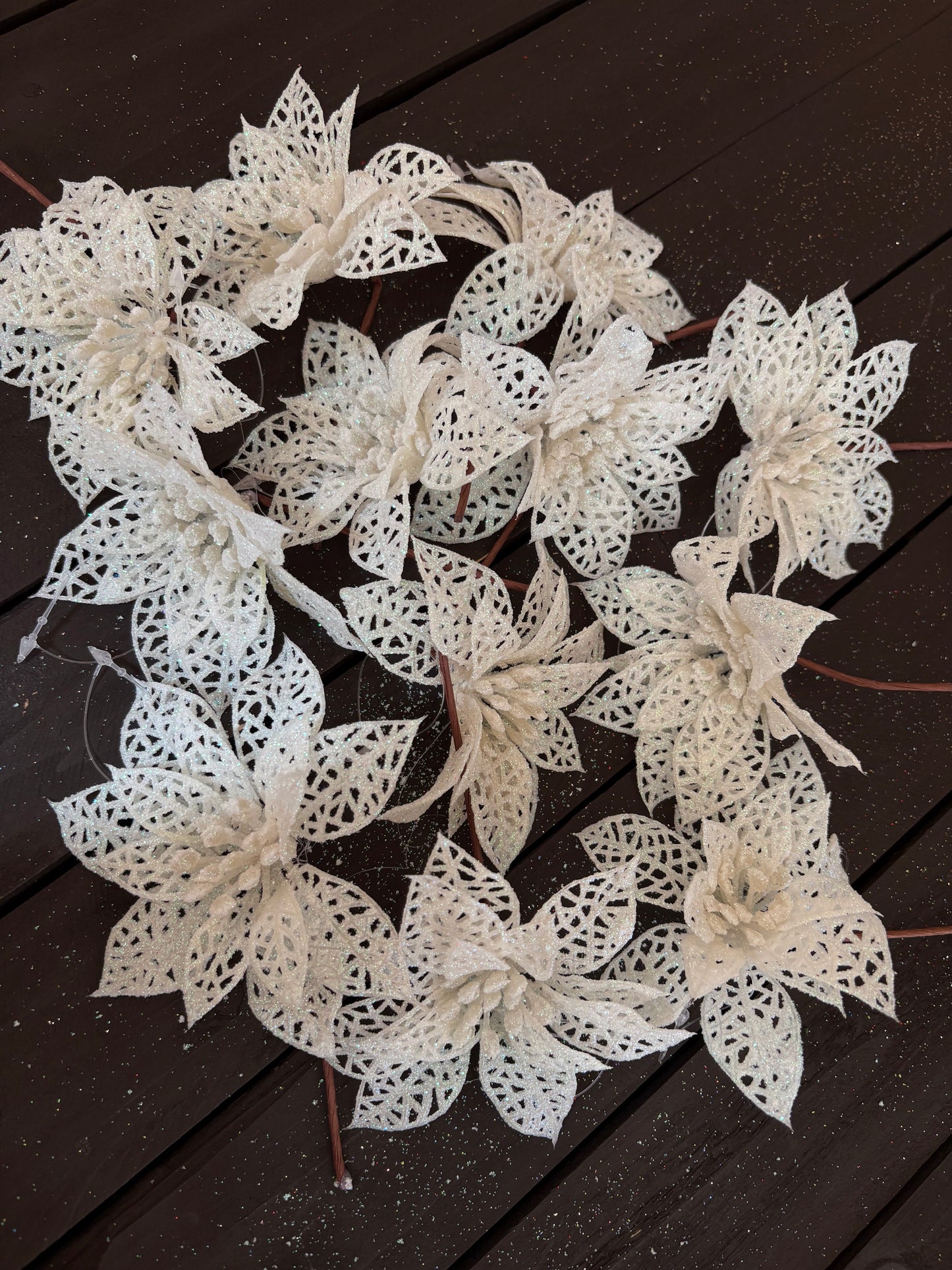 BAG 12cm FILIGREE POINSETTIA x 12pcs WHITE