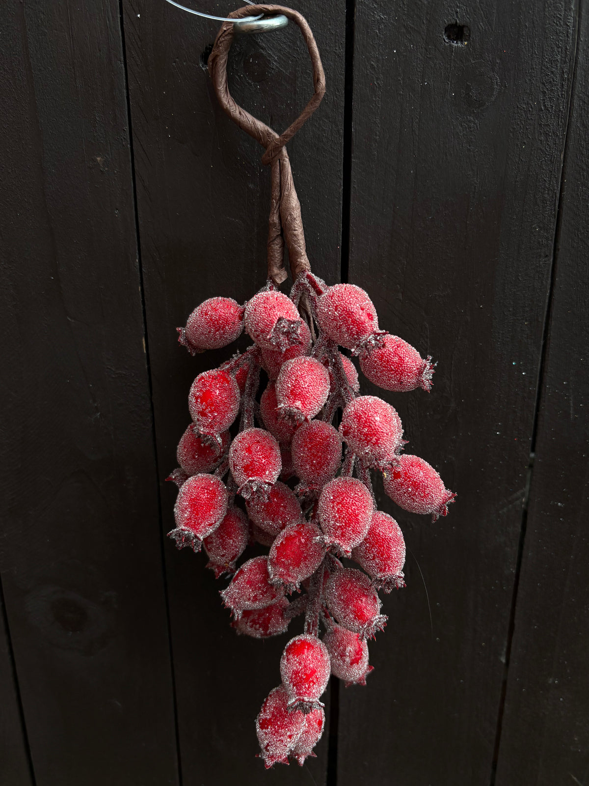 25cm HANGING CRYSTALLISED ROSEHIP SWAG
