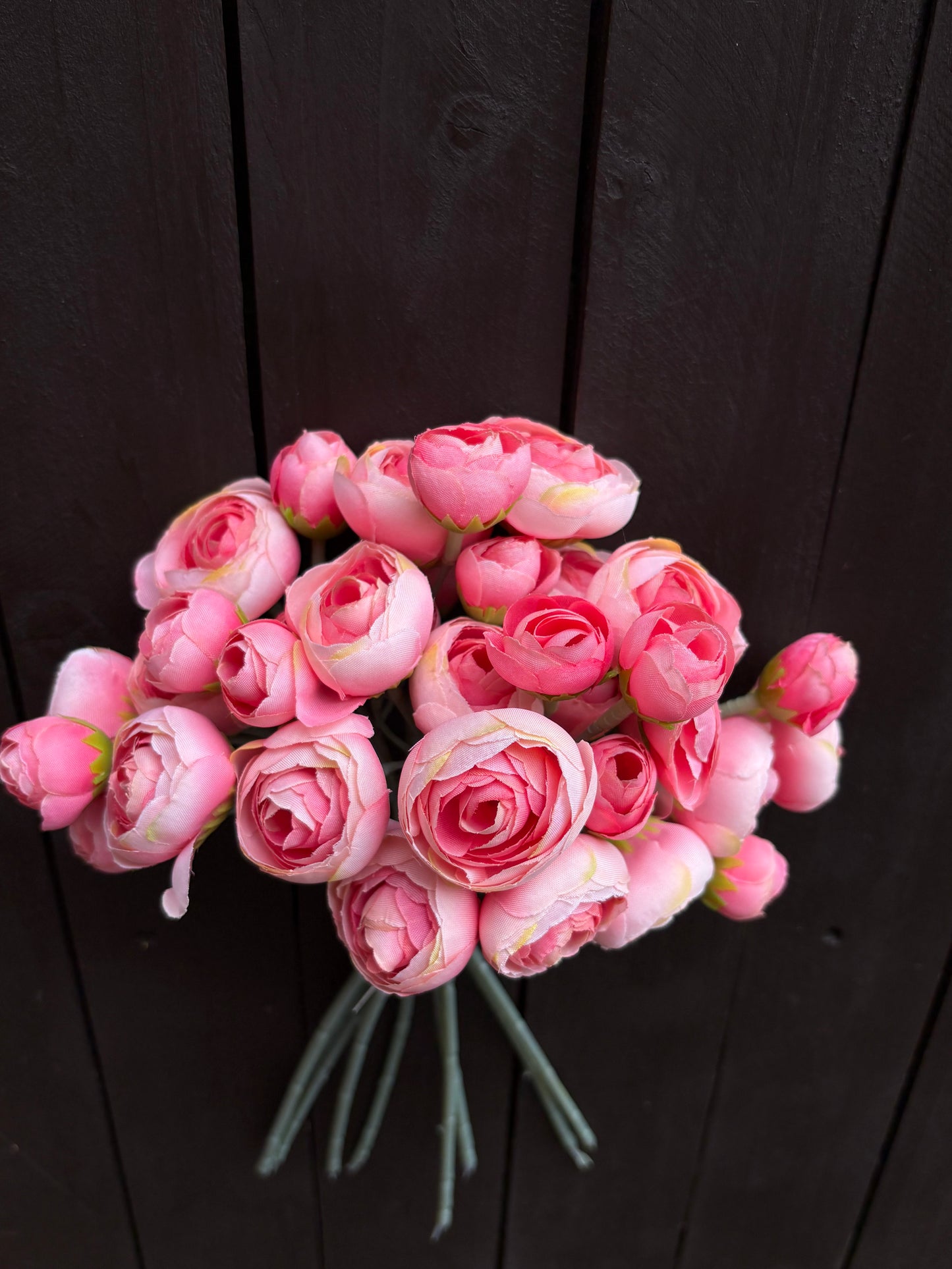 30cm MIXED SIZE RANUNCULUS PINK