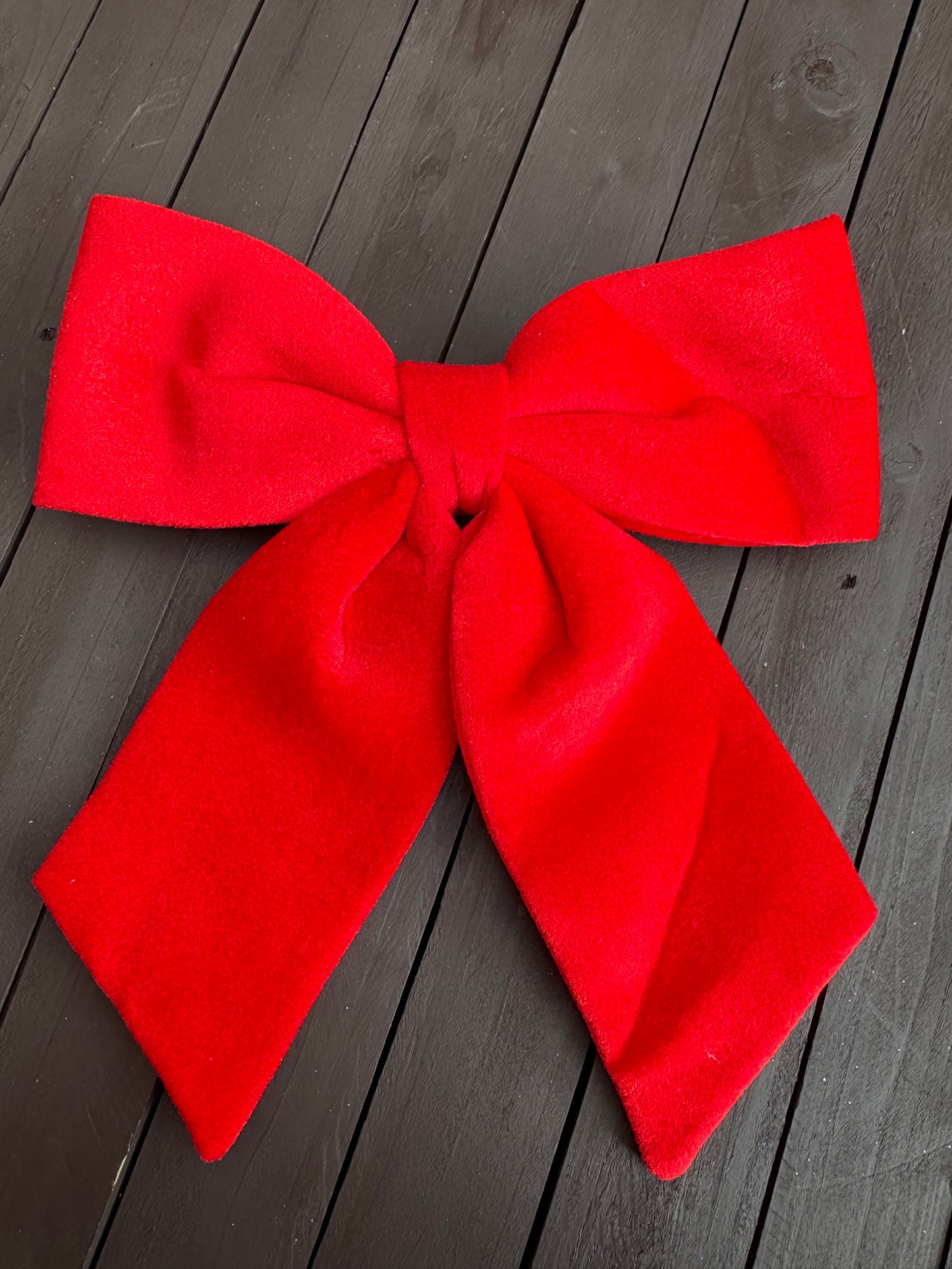 MEDIUM HANGING VELVET BOW RED