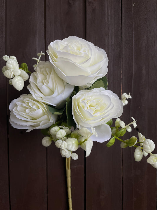 ROSE & FOLIAGE BUNCH IVORY