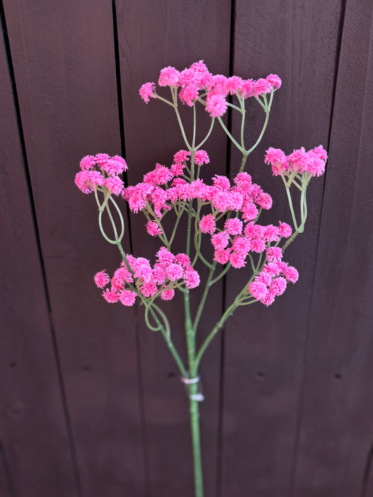 FLUFFY GYP SPRAY HOT PINK