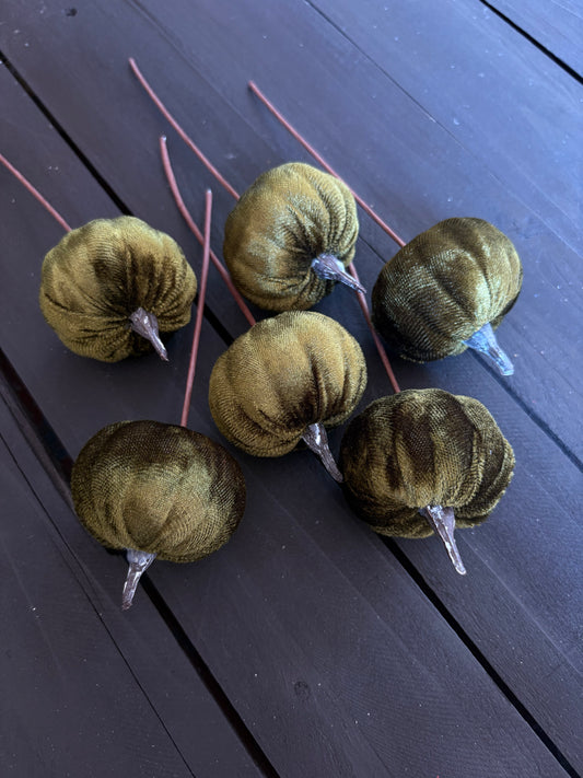 PACK 6 16cm PUMPKIN PICKS DARK GREEN