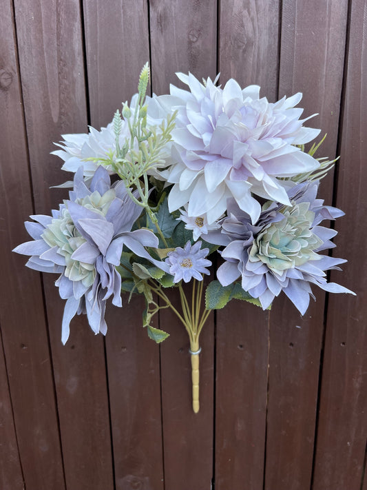 43cm DAHLIA MIXED BUSH WITH FOLIAGE PURPLE/GREY