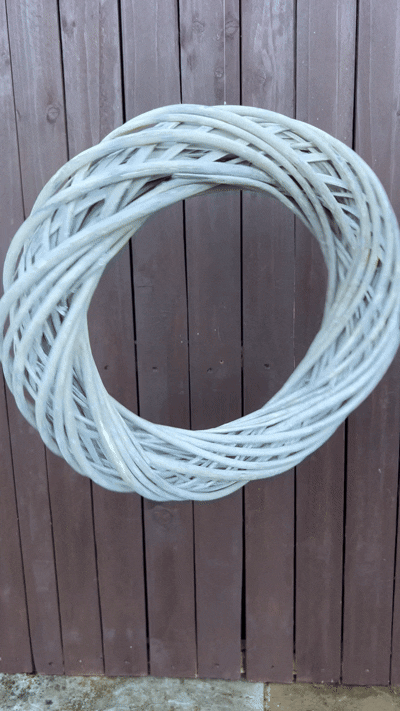 BASKETS & PLANTERS